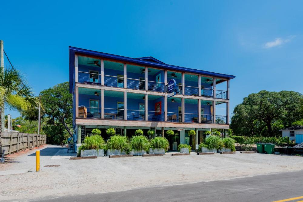 Folly Vacation Great Location, Super Cute & Spacious Apt B